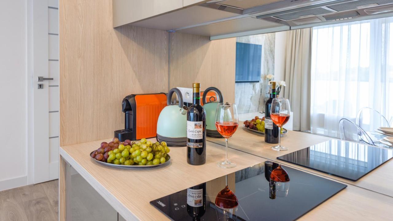 Apartamenty Kasprowicza Z Basenem I Parkingiem W Cenie - Holiday City Kolobrzeg Ngoại thất bức ảnh