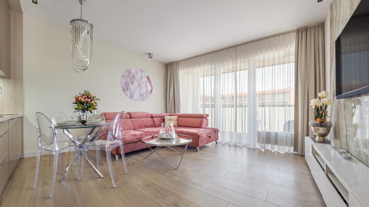 Apartamenty Kasprowicza Z Basenem I Parkingiem W Cenie - Holiday City Kolobrzeg Ngoại thất bức ảnh