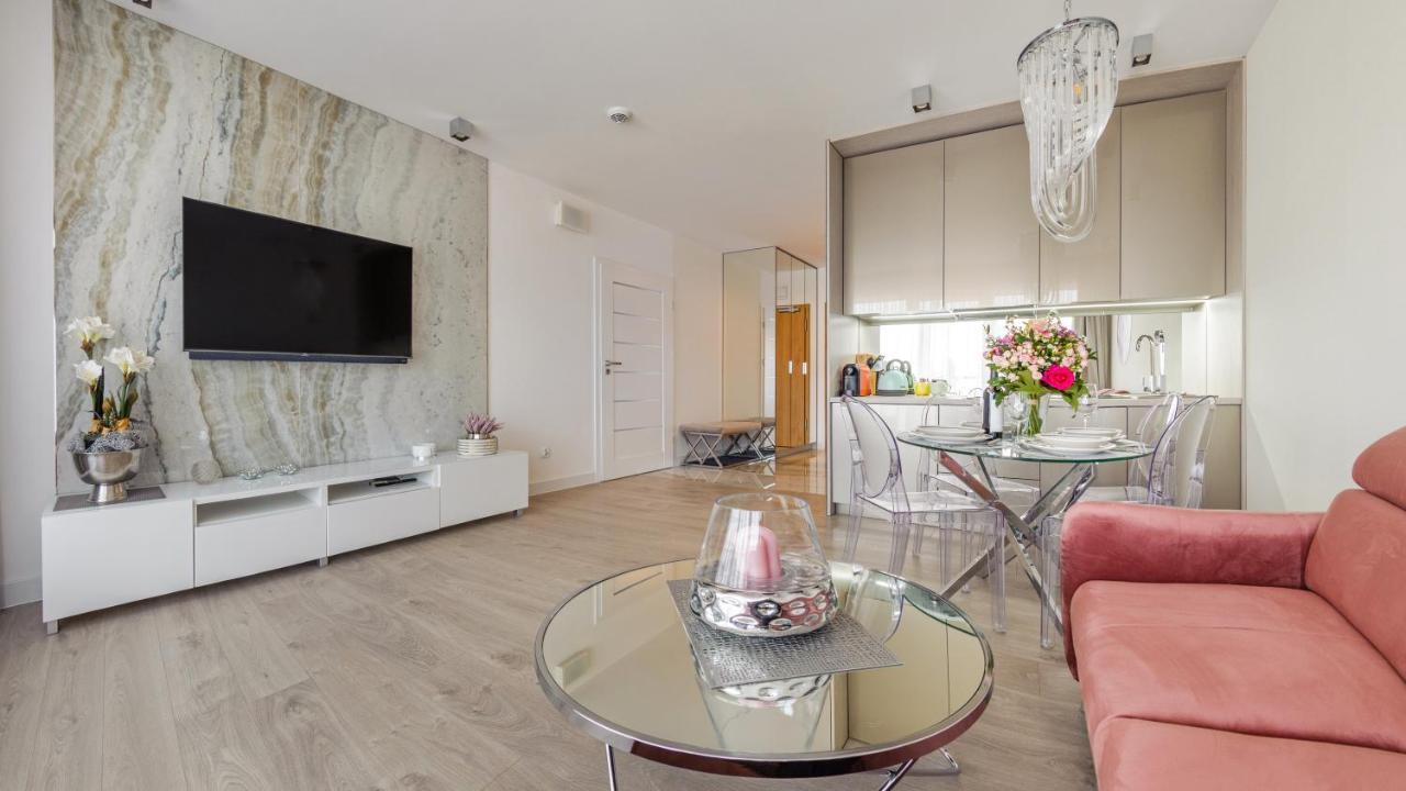 Apartamenty Kasprowicza Z Basenem I Parkingiem W Cenie - Holiday City Kolobrzeg Ngoại thất bức ảnh